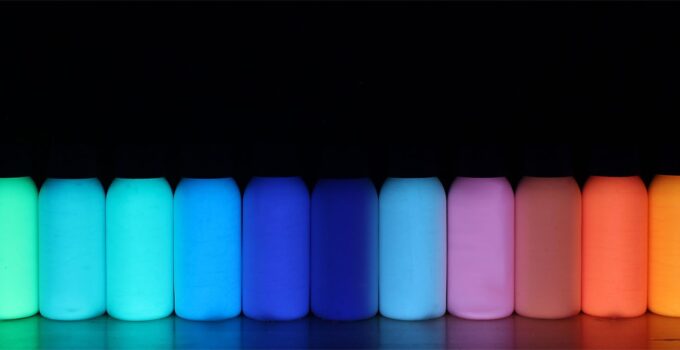 6 Best Glow In The Dark Paints – 2024 Guide