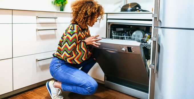 7 Tips For Choosing The Best Dishwasher For Your Small Kitchen