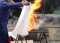 How And When to Use Fire Blankets – A 2024 Guide