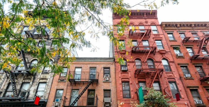 What You Can Rent for $1200 in New York – 2024 Guide