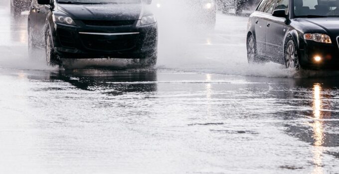 How does bad Weather Cause a Car Accident?