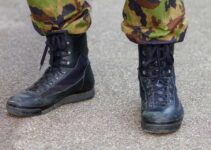 Military Boots For Backpacking – 7 Pros and Cons