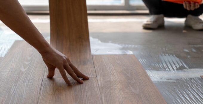 6 Notable Benefits of Vinyl Click Floors