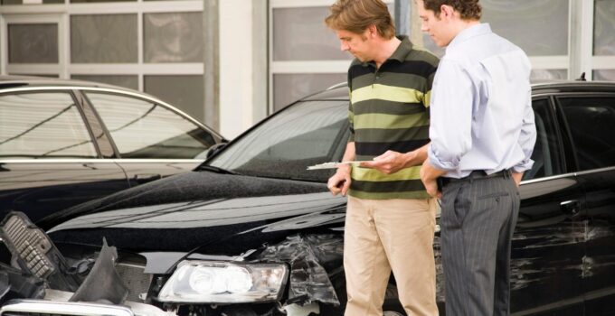 5 Reasons Why You Should Hire a Lawyer After a Car Accident