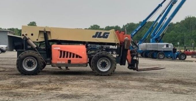 Telehandler Vs. Boom Lift: Which One Works For Your Needs