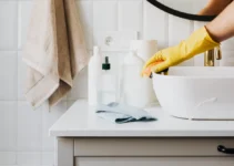 The Ultimate Guide to Cleaning Your Bathroom Like A Pro