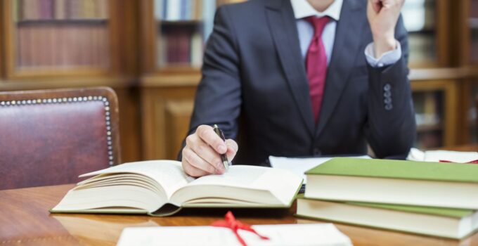 How a Terrible Law Student Became a Successful Lawyer