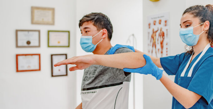 When to Go to Urgent Care vs. the Emergency Room: Making the Right Decision for Your Health