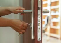 Choosing the Right Door Security Bar: Key Considerations for Optimal Security