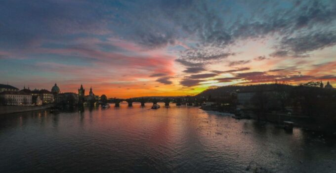 How to Capture the Perfect Sunset Over the Vltava River: A Photographer’s Guide