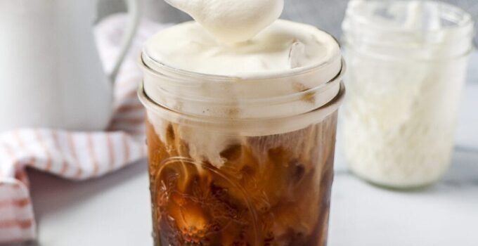 How to Make Cold Foam for Coffee: A Creamy Delight at Home