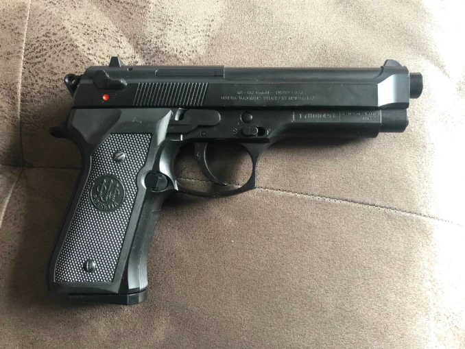 Beretta M9 airsoft