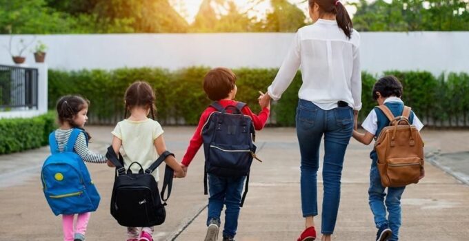 4 Things to Consider When Choosing a Child’s Backpack