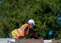 Why Hi Vis Vests Are Essential for Every Tradesman on Site Why Hi Vis Vests Are Essential for Every Tradesman on Site